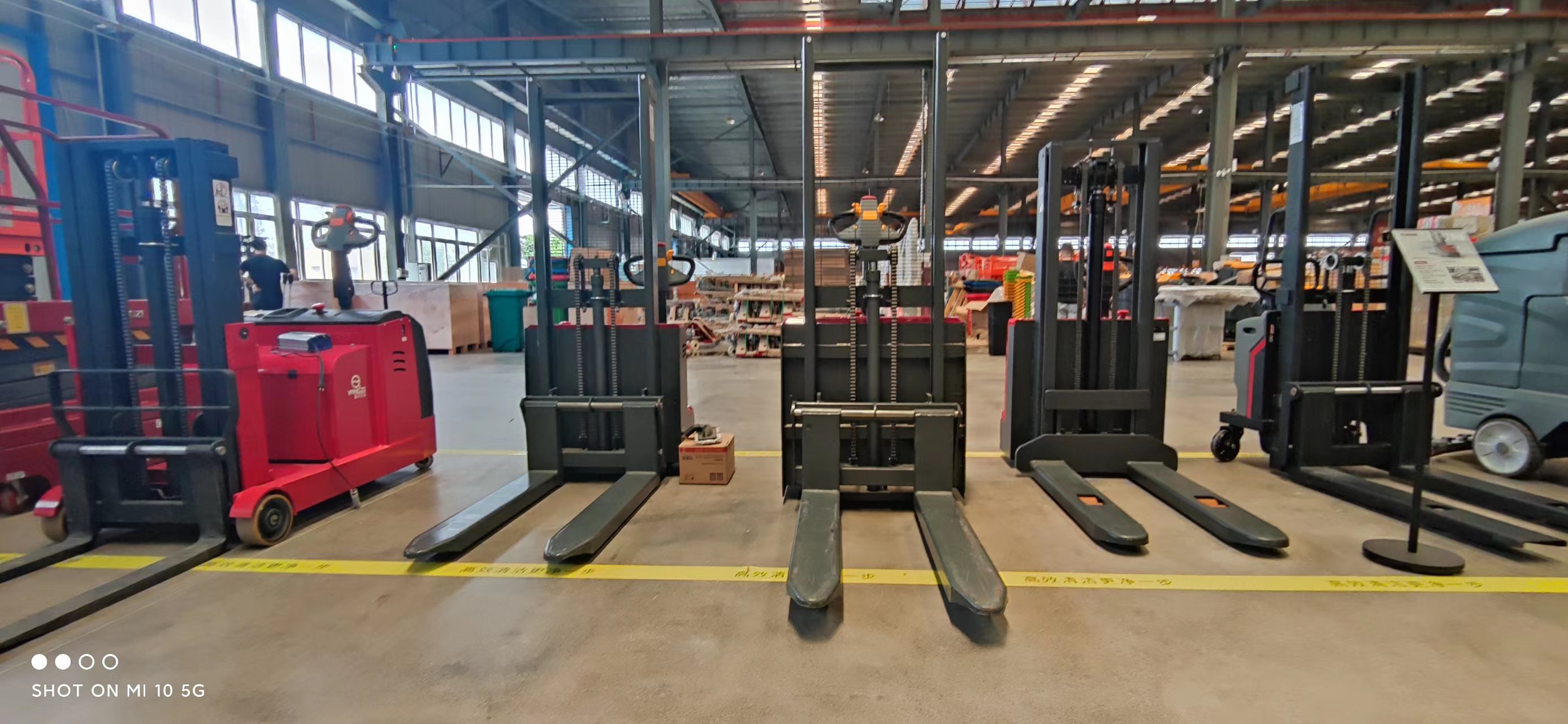 平衡式電動叉車和前移式電動叉車區(qū)別是什么？